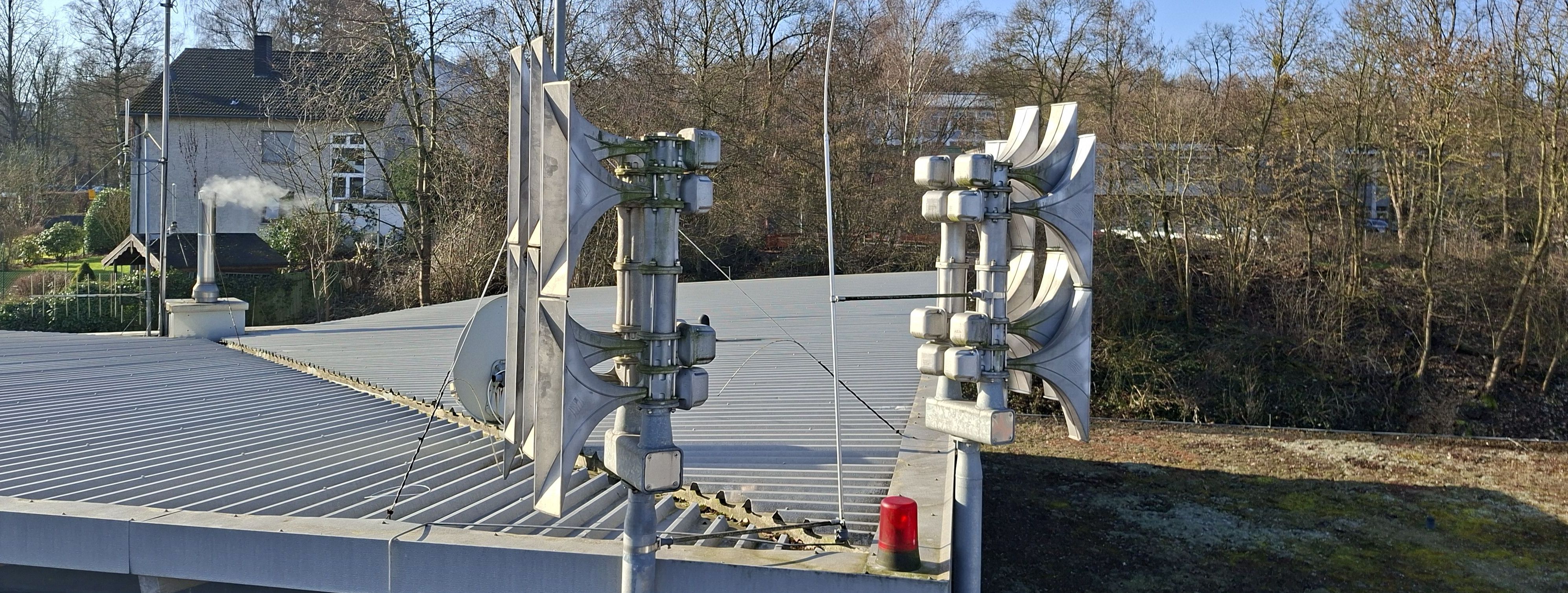 Sirene auf dem Dach der Feuer- und Rettungswache am Ziegelbrand