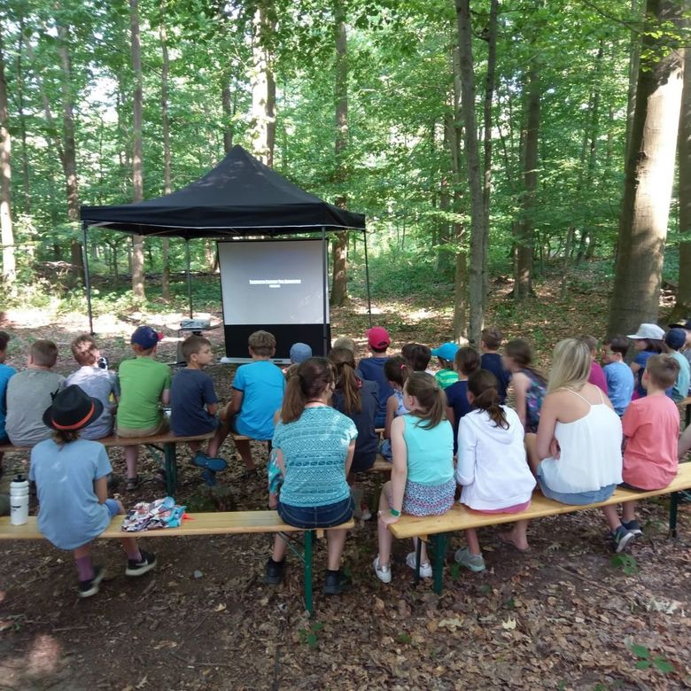 Ferienspaß - Waldkino