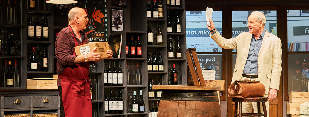 Szene aus dem Theaterstück "Weinprobe für Anfänger"