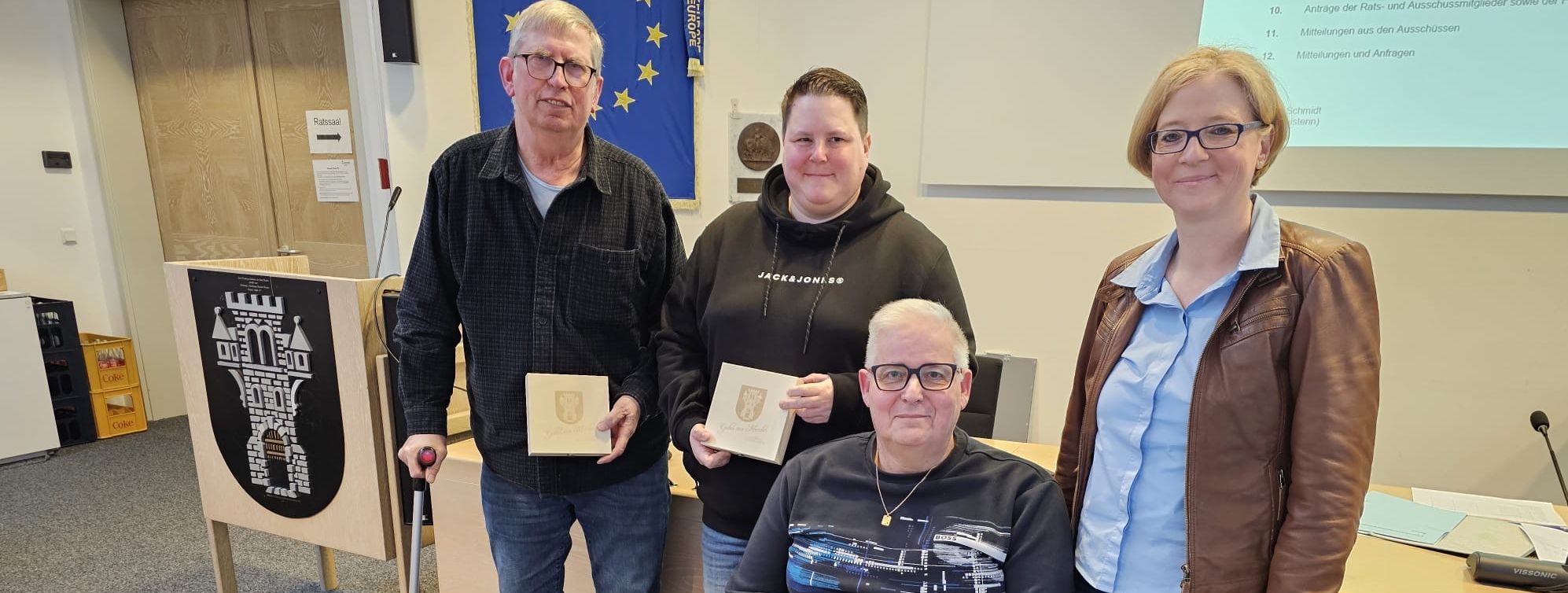 Der Vorsitz des Inklusionsbeirates (v. l.) Norbert Schmitt, Janina Schulte, Olaf Jung und Bürgermeisterin Manuela Schmidt. 