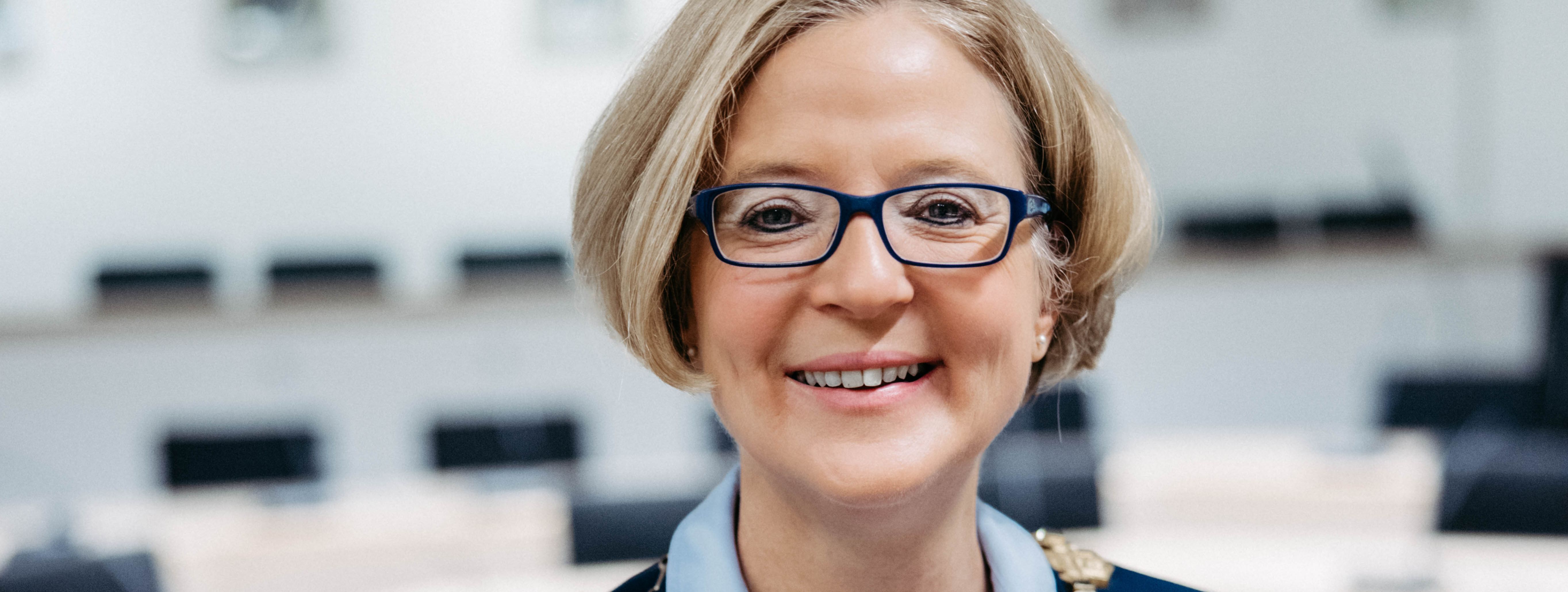 Bürgermeisterin Manuela Schmidt