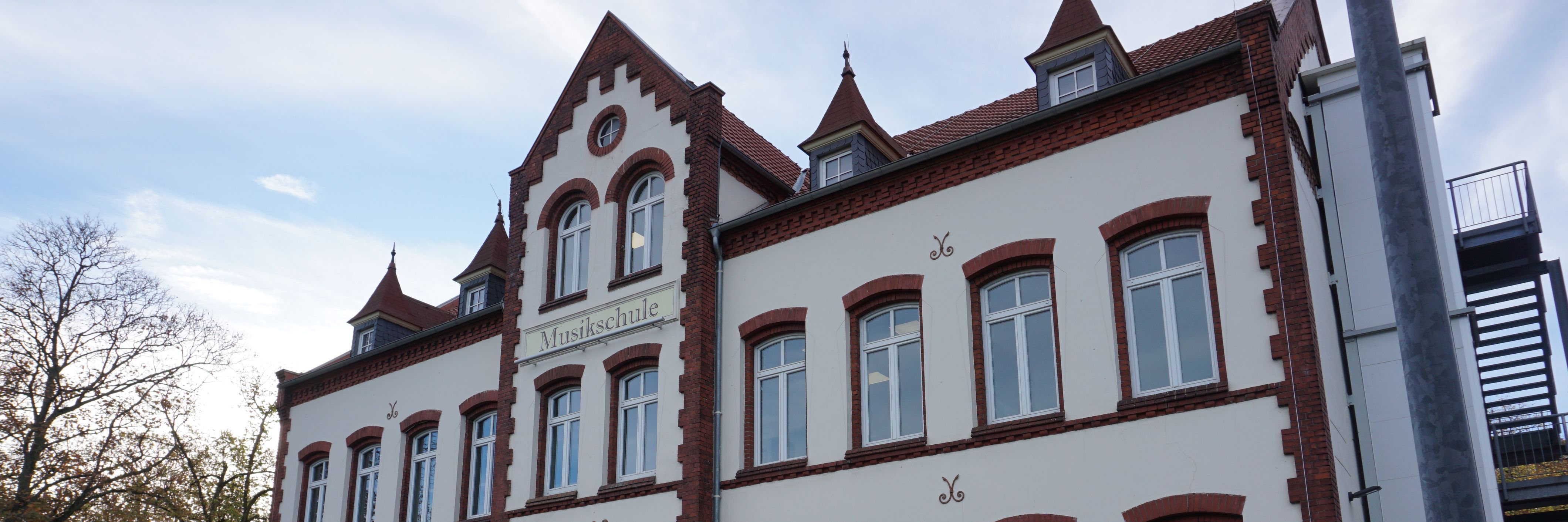 Außenansicht des Gebäudes der städtischen Musikschule Menden