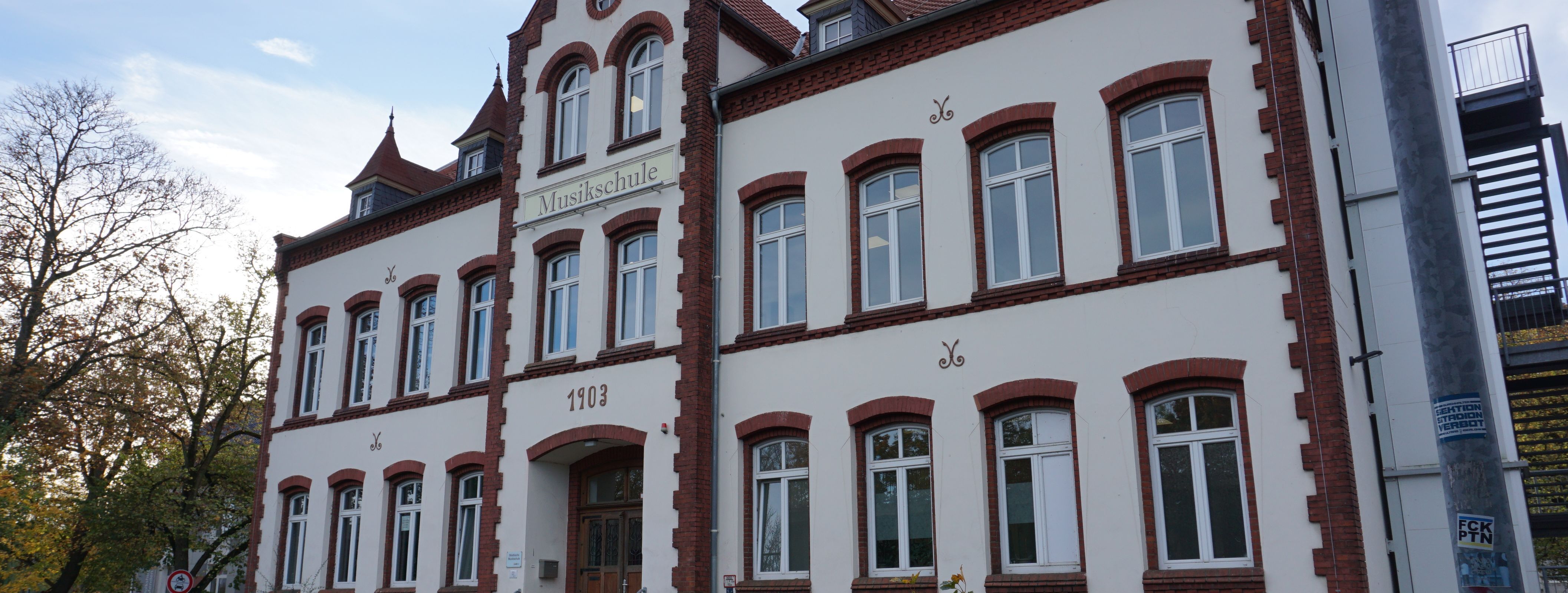 Außenansicht des Gebäudes der städtischen Musikschule Menden