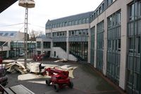 Abbau des alten Zeltdaches zwischen Neuem Rathaus und Bürgerhaus
