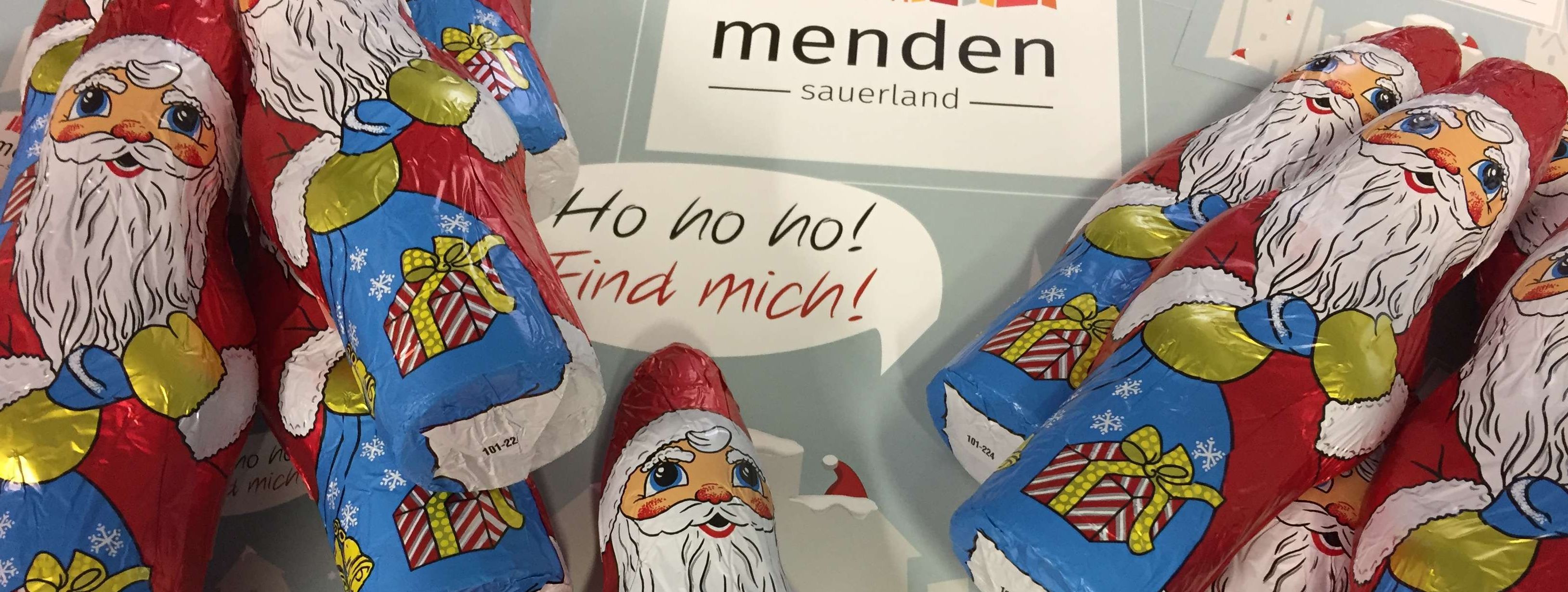 Foto der Nikoläuse mit Plakat