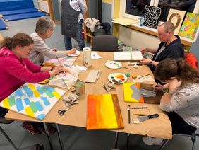 Kreativworkshop „Pinsel trifft Leinwand“