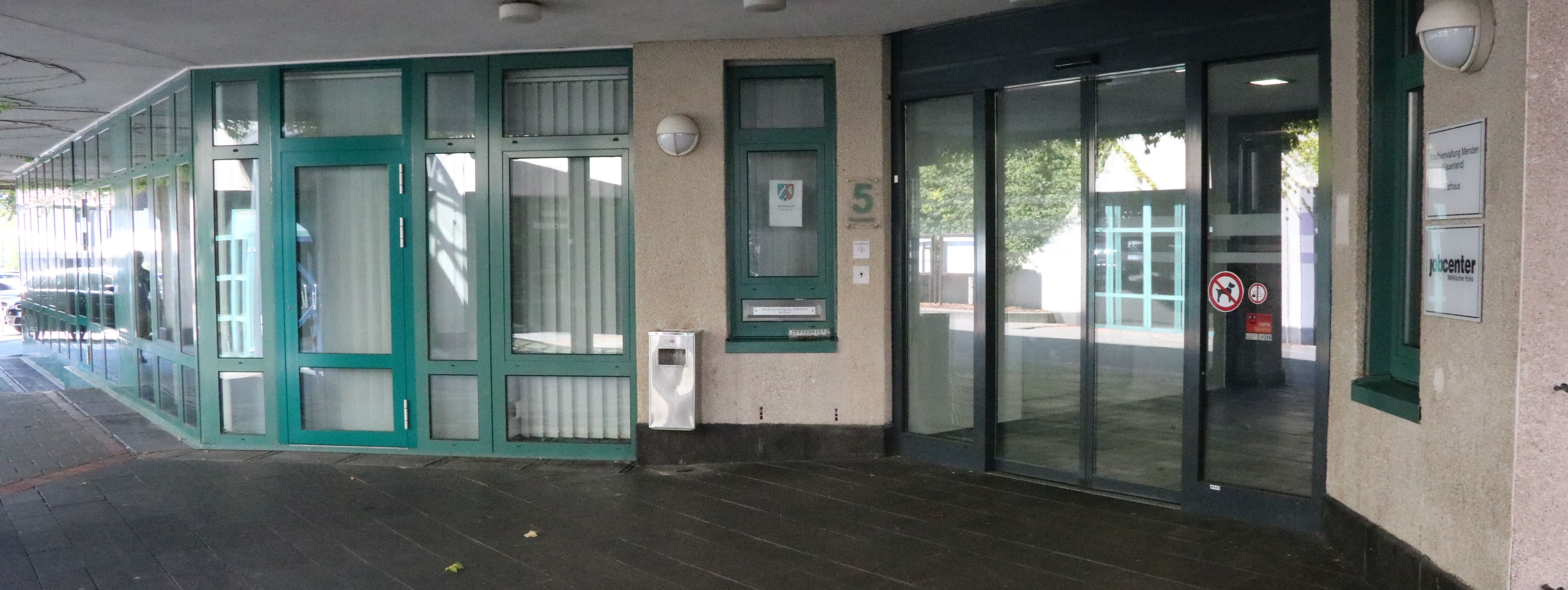 Haupteingang des Neuen Rathauses