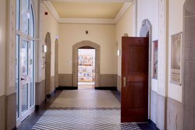 Flur der Bücherei im Alten Rathaus