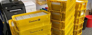 Briefwahlunterlagen, bereit zum Versandt