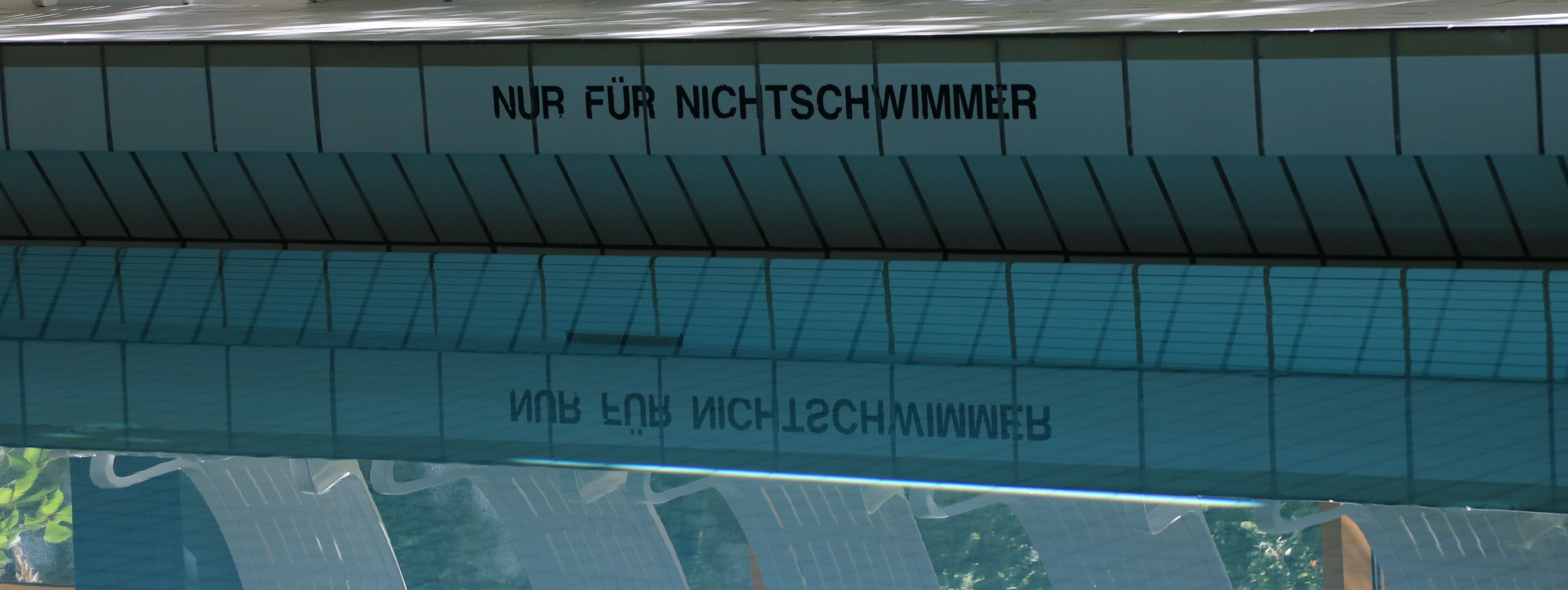 Das Nichtschwimmerbecken im städtischen Hallenbad