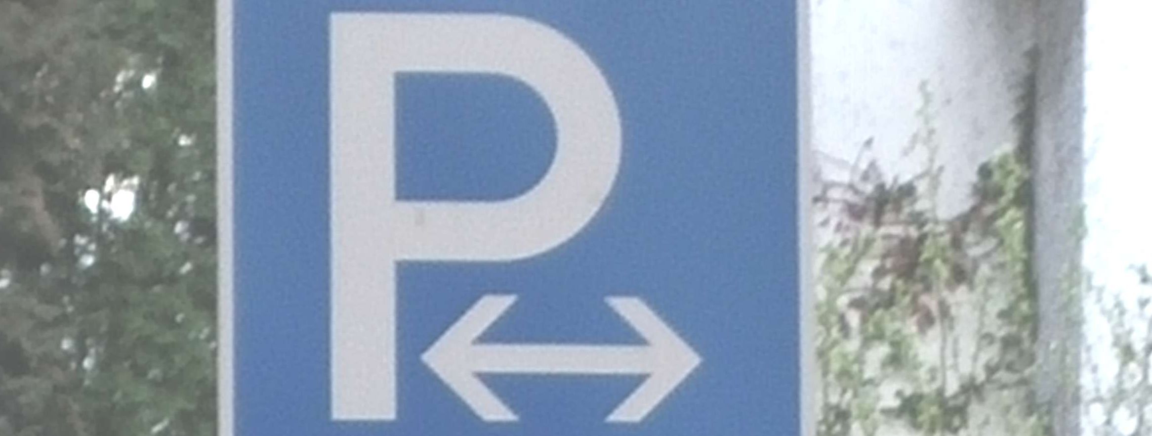 Parkplatz-Schild "Bewohner"